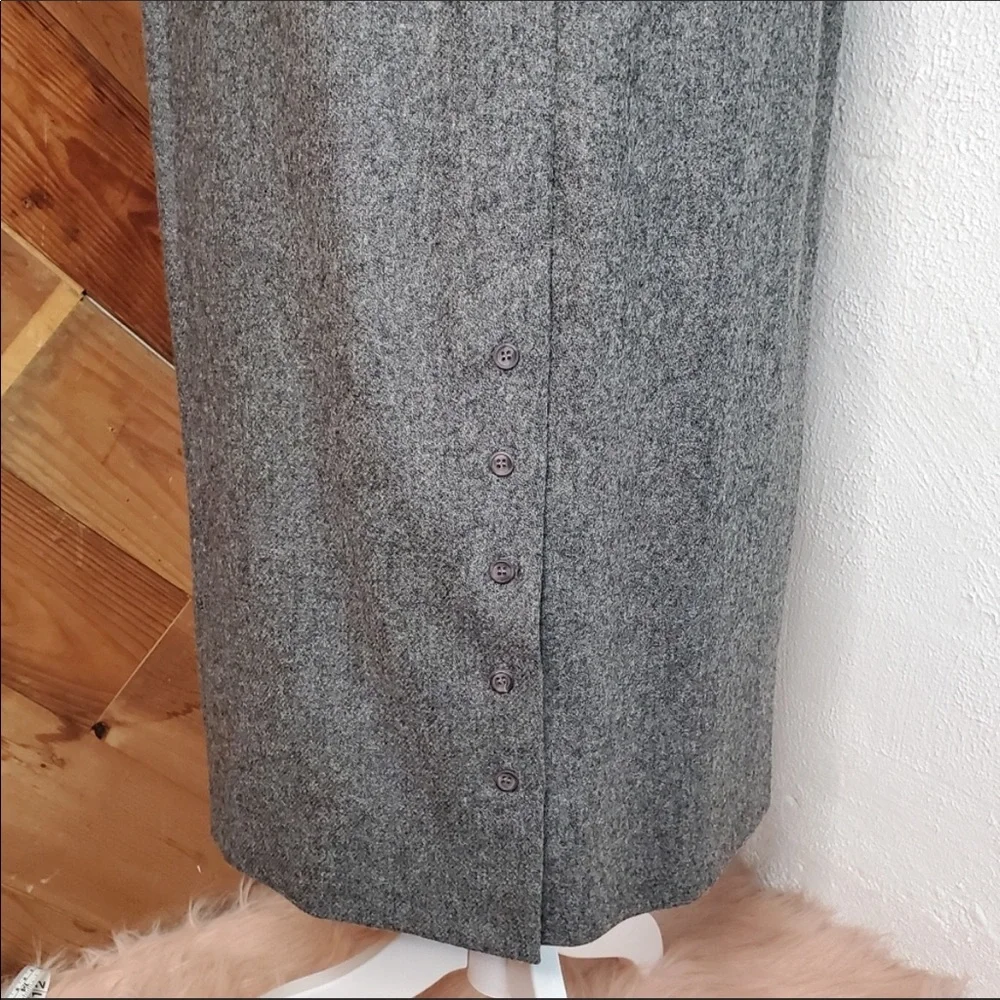Pure Wool midi buttoned skirt - Picture 7 of 12